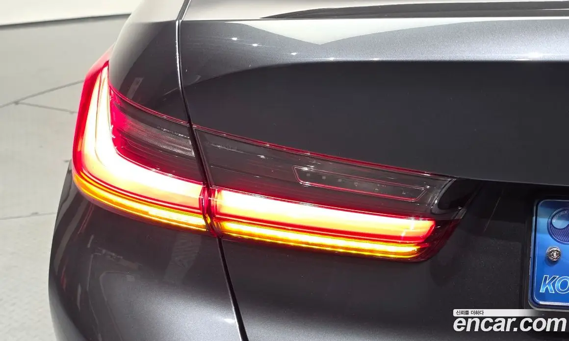BMW 3 серия 2021 2.0 автомат (гидро), фото 9