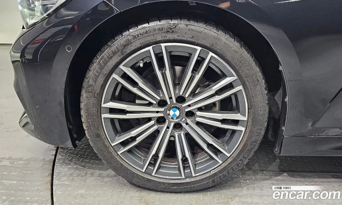 BMW 3 серия 2022 2.0 автомат (гидро), фото 5