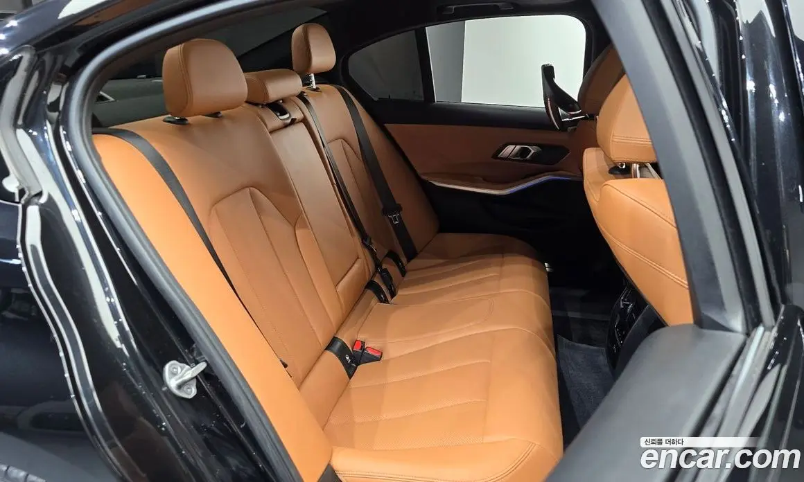 BMW 3 серия 2022 2.0 автомат (гидро), фото 17