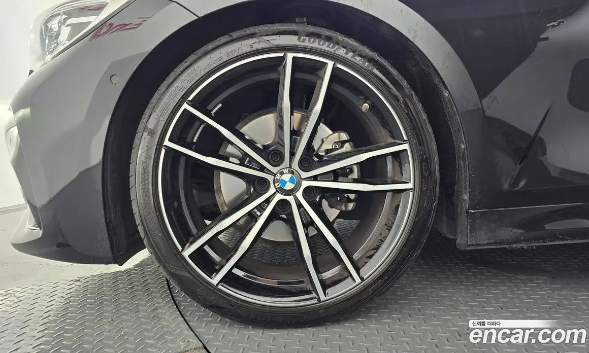 BMW 3 серия 2022 2.0 автомат (гидро), фото 5