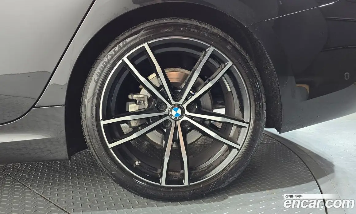 BMW 3 серия 2022 2.0 автомат (гидро), фото 7