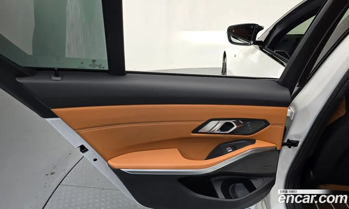 BMW 3 серия 2024 3.0 автомат (гидро), фото 15