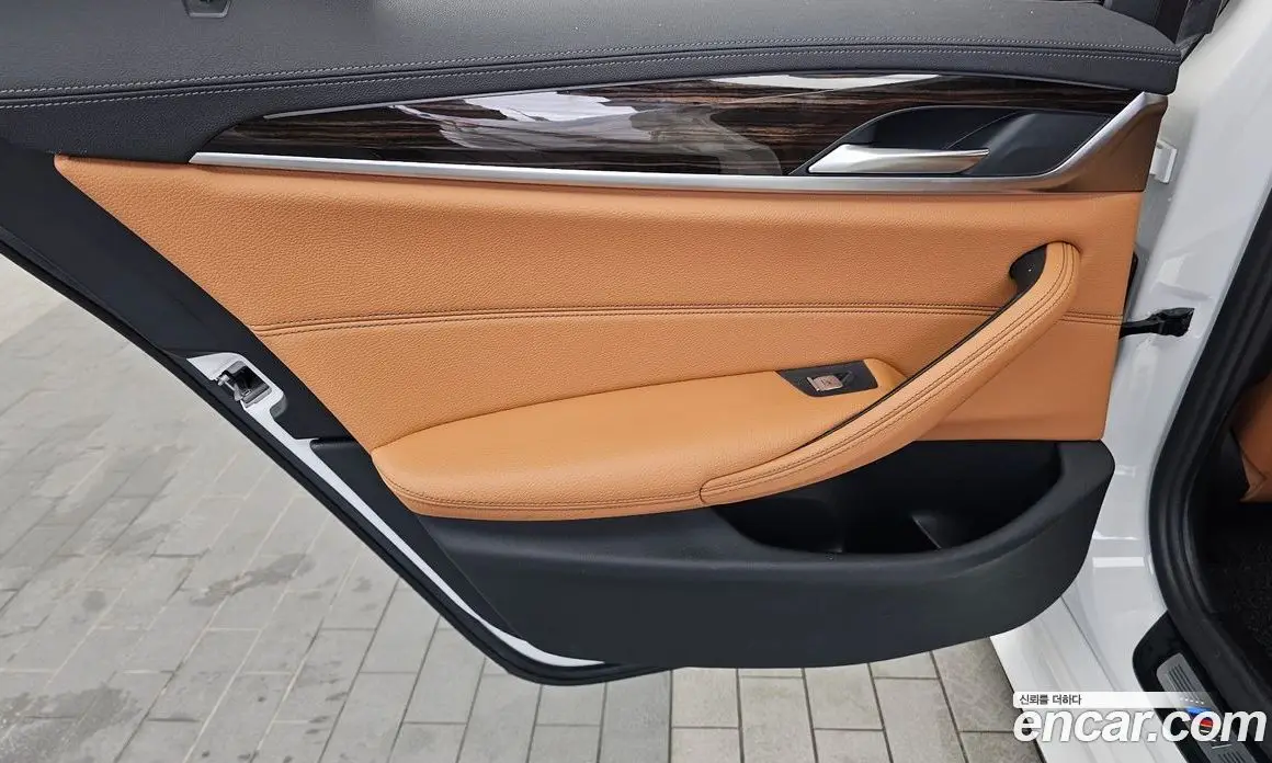 BMW 5 серия 2021 2.0 автомат (гидро), фото 15