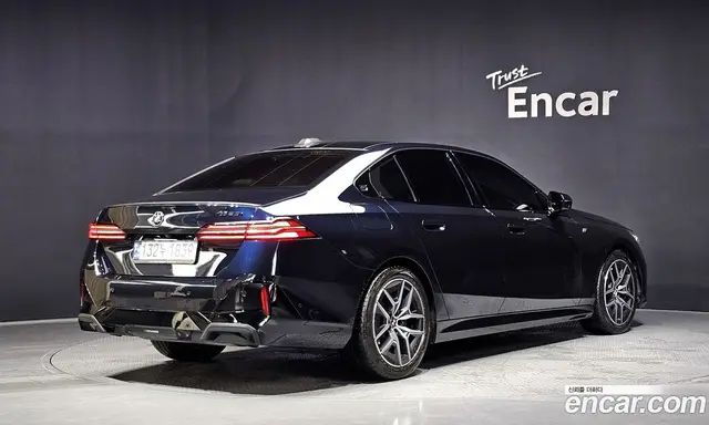 BMW 5 серия 2024 2.0 автомат (гидро), миниатюра 2