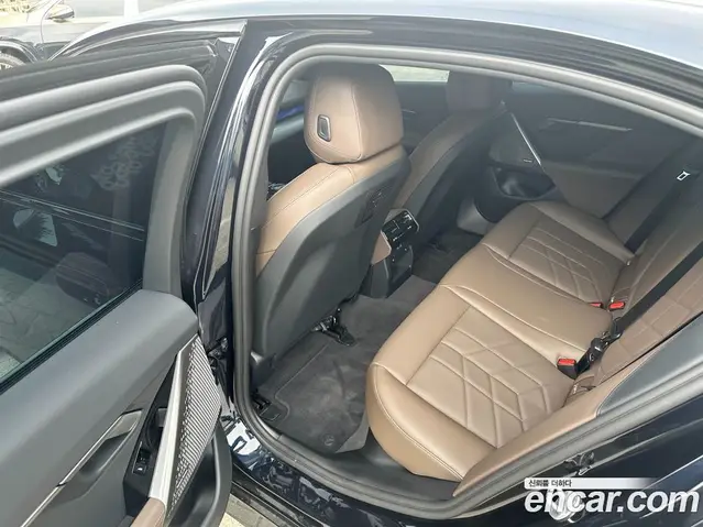 BMW 5 серия 2025 2.0 автомат (гидро), миниатюра 12