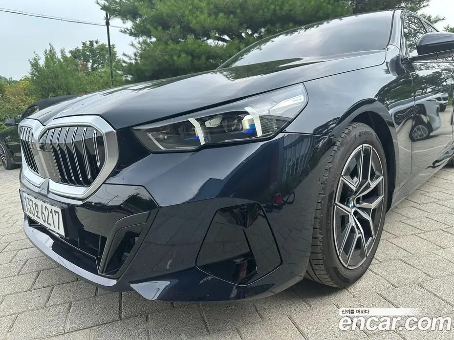 BMW 5 серия 2025 2.0 автомат (гидро), фото 16