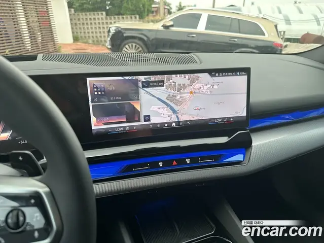 BMW 5 серия 2025 2.0 автомат (гидро), миниатюра 9