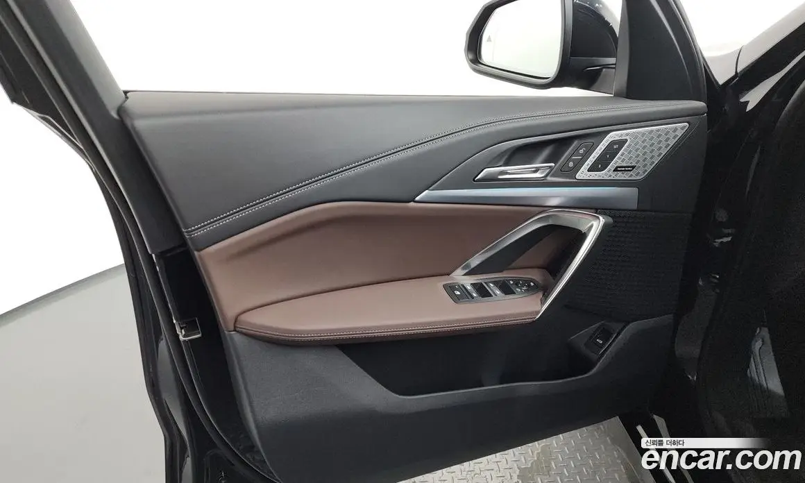 BMW X1 2025 2.0 автомат (гидро), фото 14
