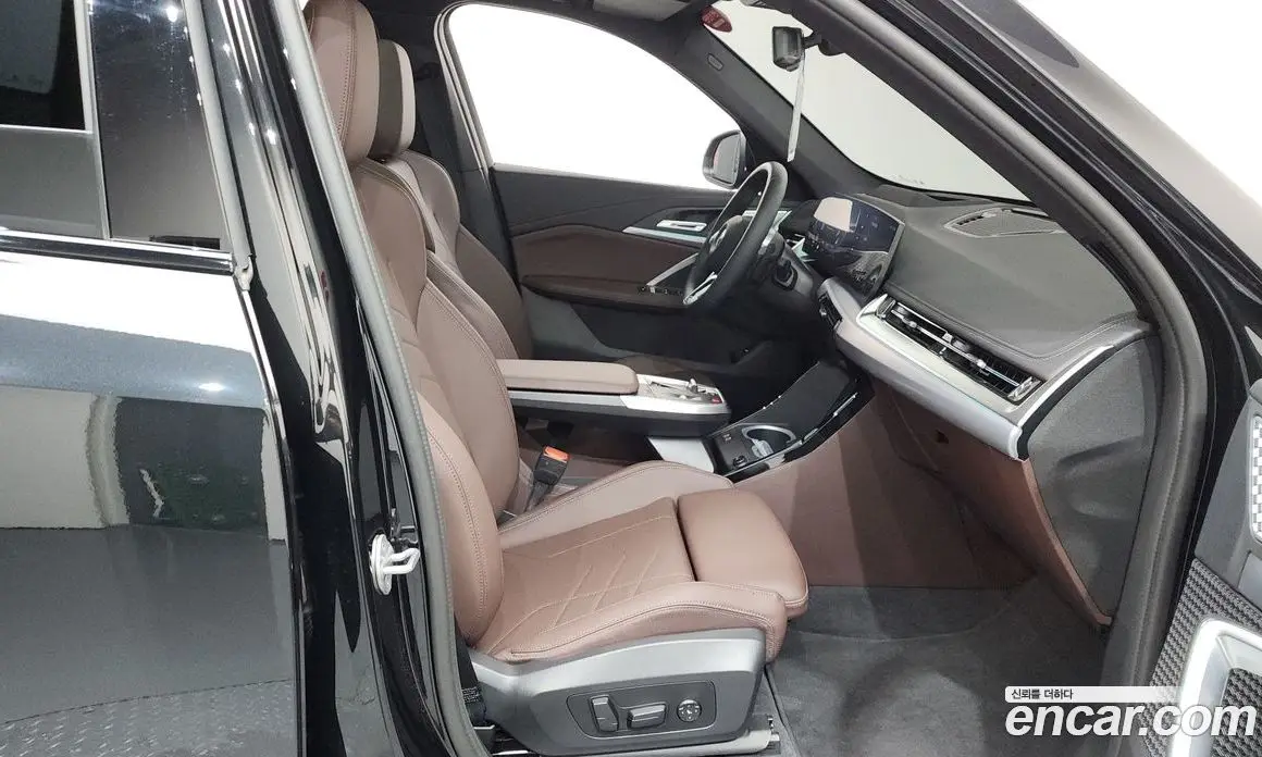 BMW X1 2025 2.0 автомат (гидро), фото 16