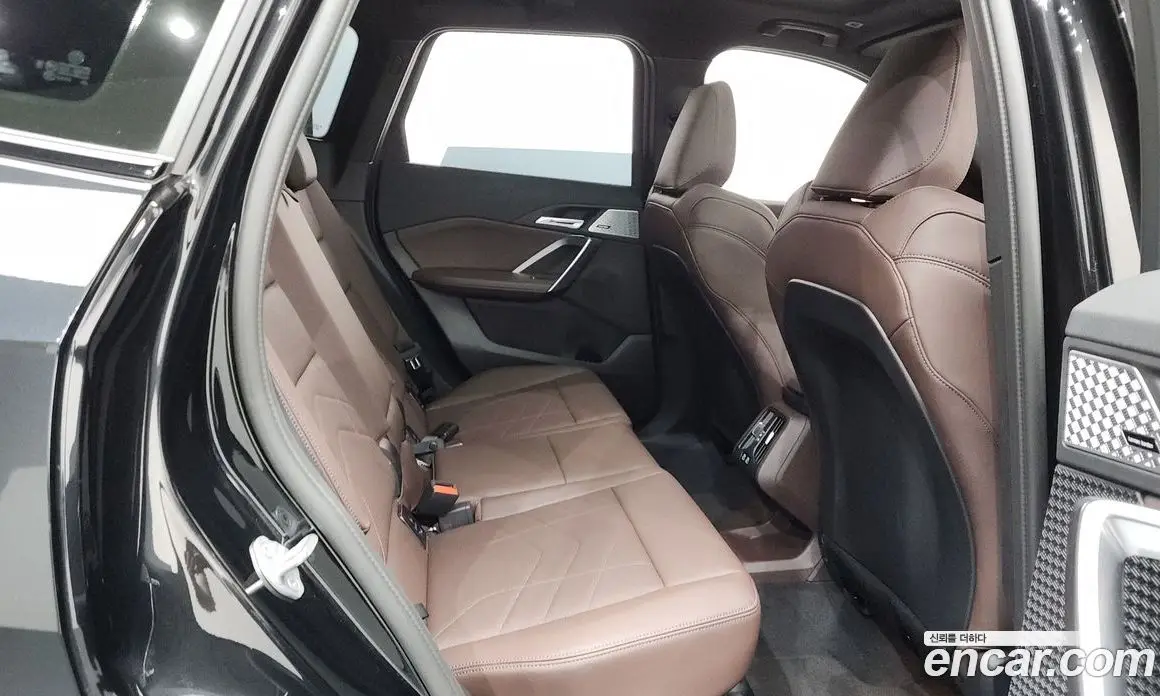 BMW X1 2025 2.0 автомат (гидро), фото 17