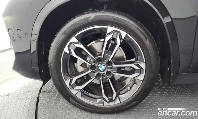 BMW X1 2025 2.0 автомат (гидро), миниатюра 5