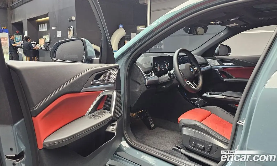 BMW X2 2025 2.0 автомат (гидро), фото 13