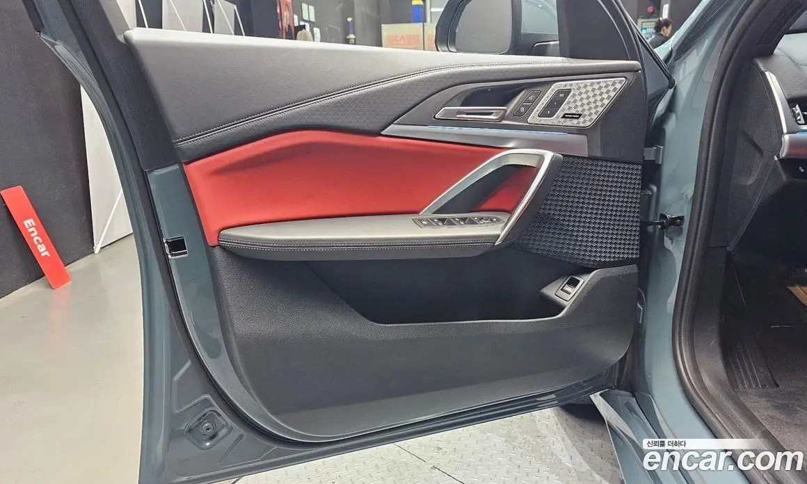 BMW X2 2025 2.0 автомат (гидро), фото 14