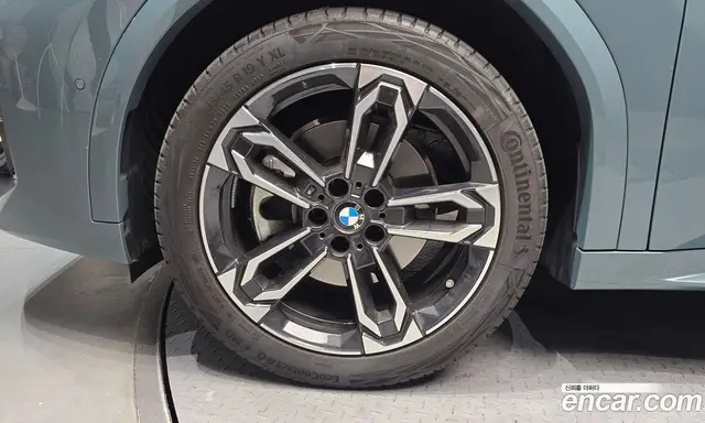 BMW X2 2025 2.0 автомат (гидро), миниатюра 5