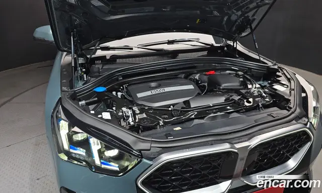 BMW X2 2025 2.0 автомат (гидро), миниатюра 6