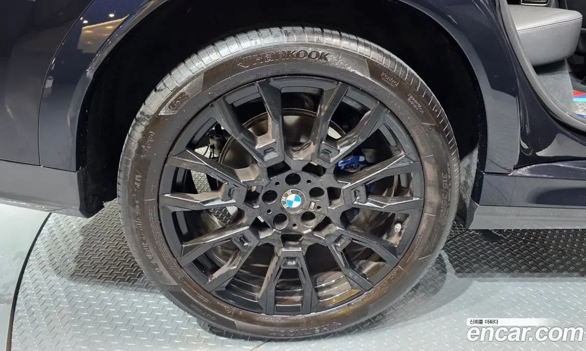 BMW X6 2023 3.0 автомат (гидро), фото 7