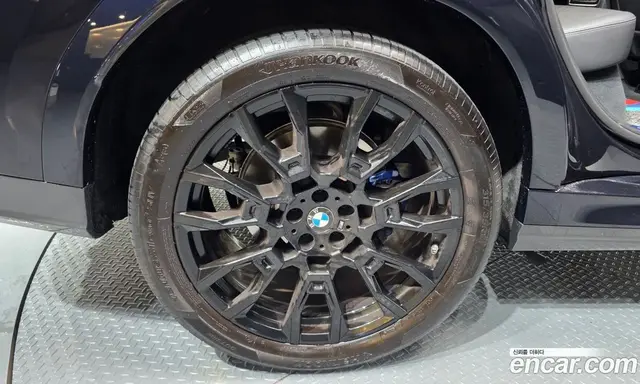 BMW X6 2023 3.0 автомат (гидро), миниатюра 7