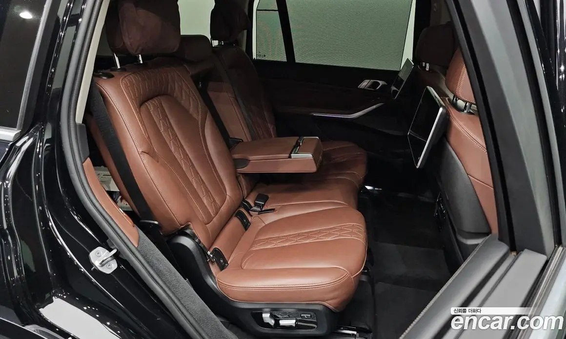 BMW X7 2021 3.0 автомат (гидро), фото 15