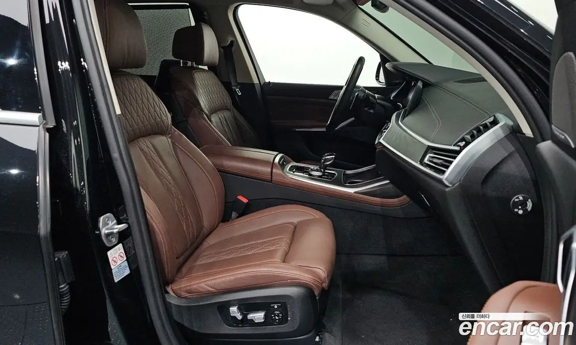 BMW X7 2021 3.0 автомат (гидро), фото 16