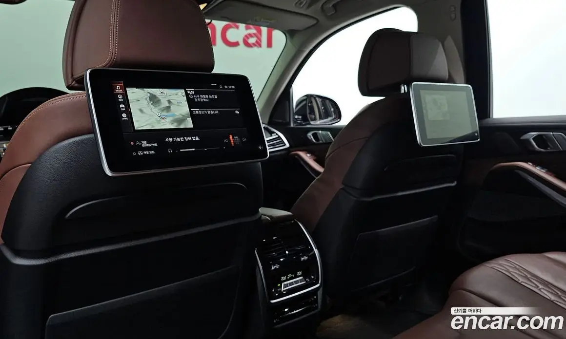 BMW X7 2021 3.0 автомат (гидро), фото 24