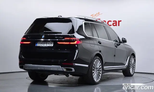 BMW X7 2025 3.0 автомат (гидро), миниатюра 2