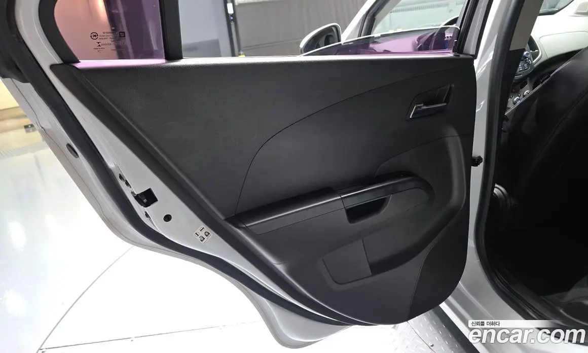 Chevrolet Aveo 2012 1.6 автомат (гидро), фото 15