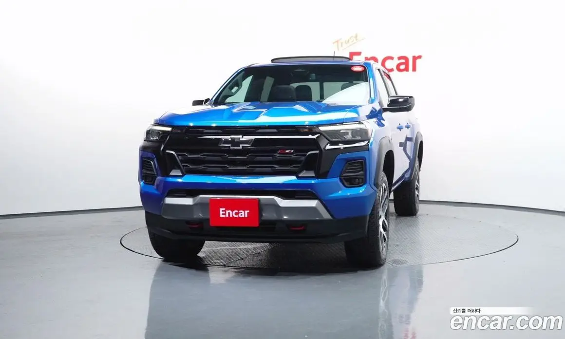 Chevrolet Colorado 2024 2.7 автомат (гидро), фото 3