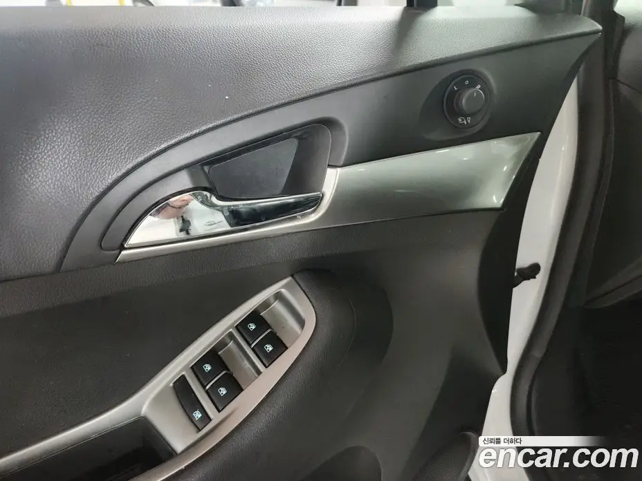 Chevrolet Orlando 2014 2.0 автомат (гидро), фото 8