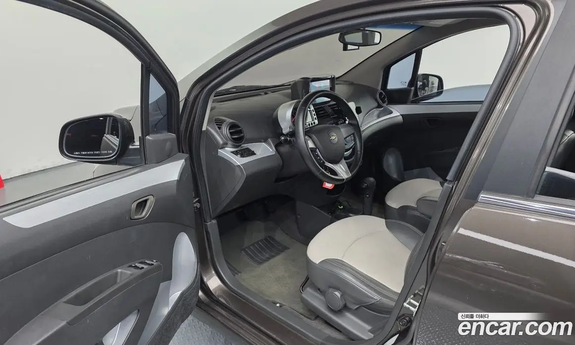 Chevrolet Spark 2011 1.0 автомат (гидро), фото 10