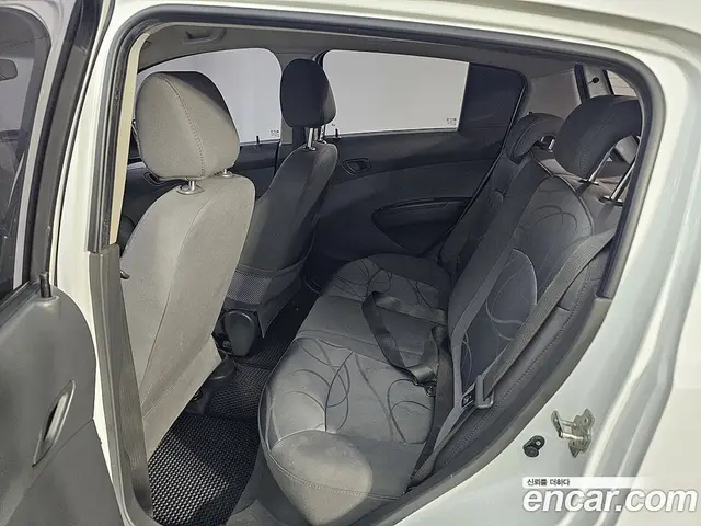 Chevrolet Spark 2012 1.0 автомат (гидро), миниатюра 7