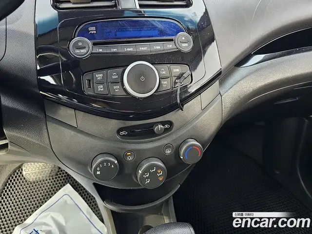 Chevrolet Spark 2012 1.0 автомат (гидро), миниатюра 9