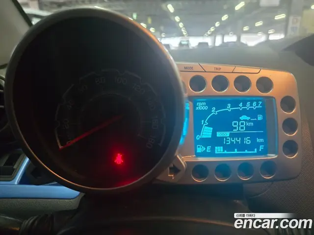 Chevrolet Spark 2013 1.0 автомат (гидро), миниатюра 8