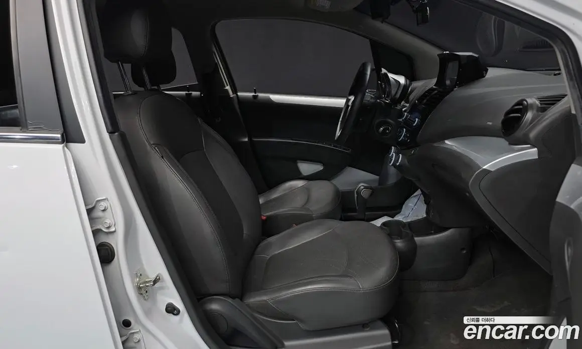 Chevrolet Spark 2015 1.0 автомат (гидро), фото 11