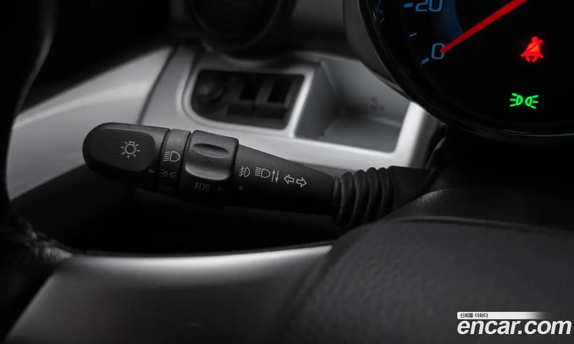 Chevrolet Spark 2015 1.0 автомат (гидро), фото 17