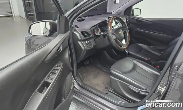 Chevrolet Spark 2016 1.0 автомат (гидро), миниатюра 10