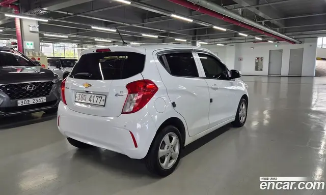 Chevrolet Spark 2016 1.0 автомат (гидро), миниатюра 2