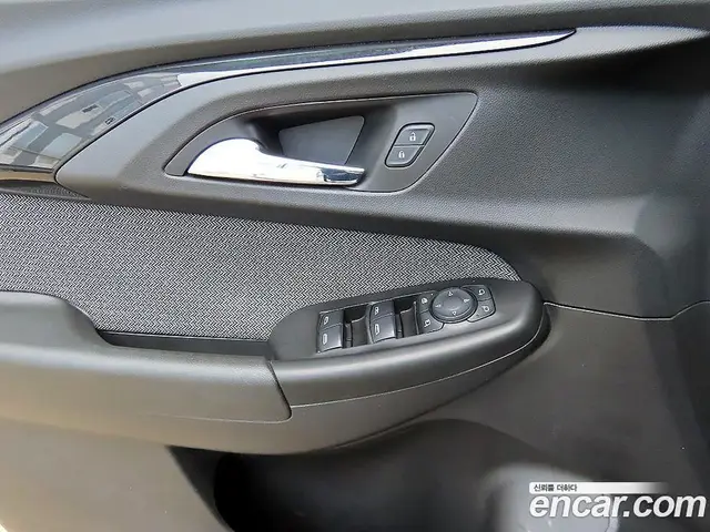 Chevrolet TrailBlazer 2020 1.3 автомат (гидро), миниатюра 11