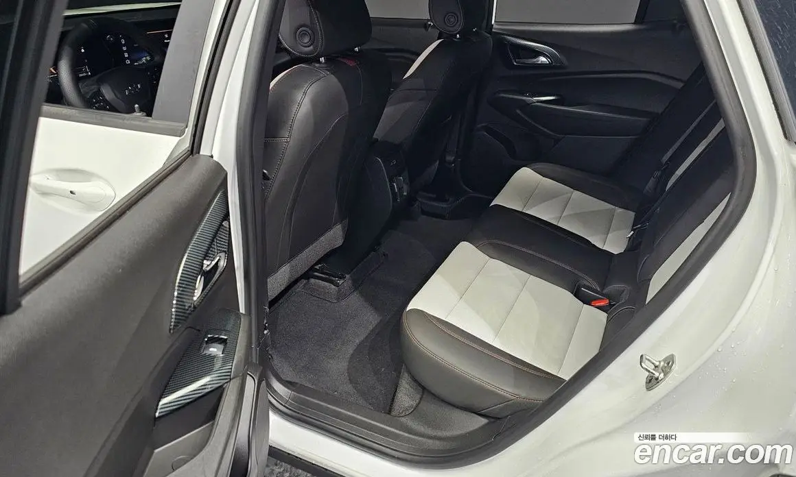 Chevrolet Trax 2024 1.2 автомат (гидро), фото 12