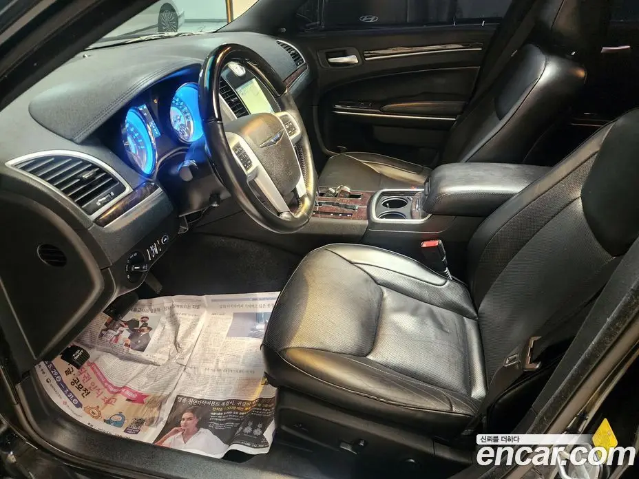 Chrysler 300C 2013 3.0 автомат (гидро), фото 12