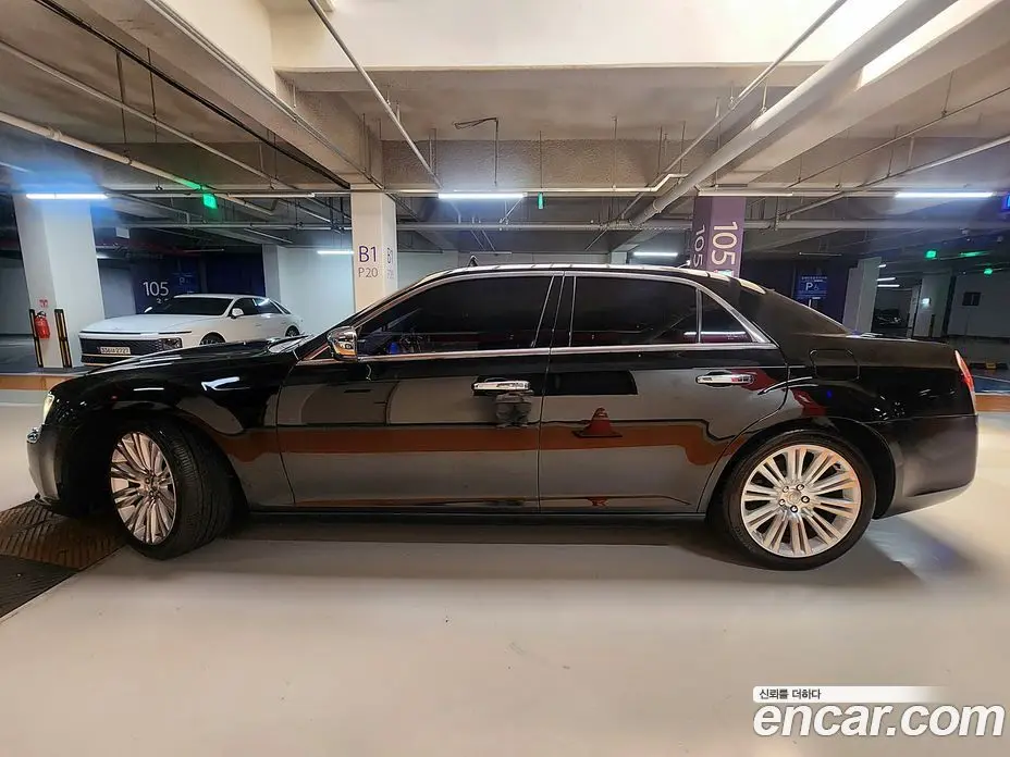 Chrysler 300C 2013 3.0 автомат (гидро), фото 7