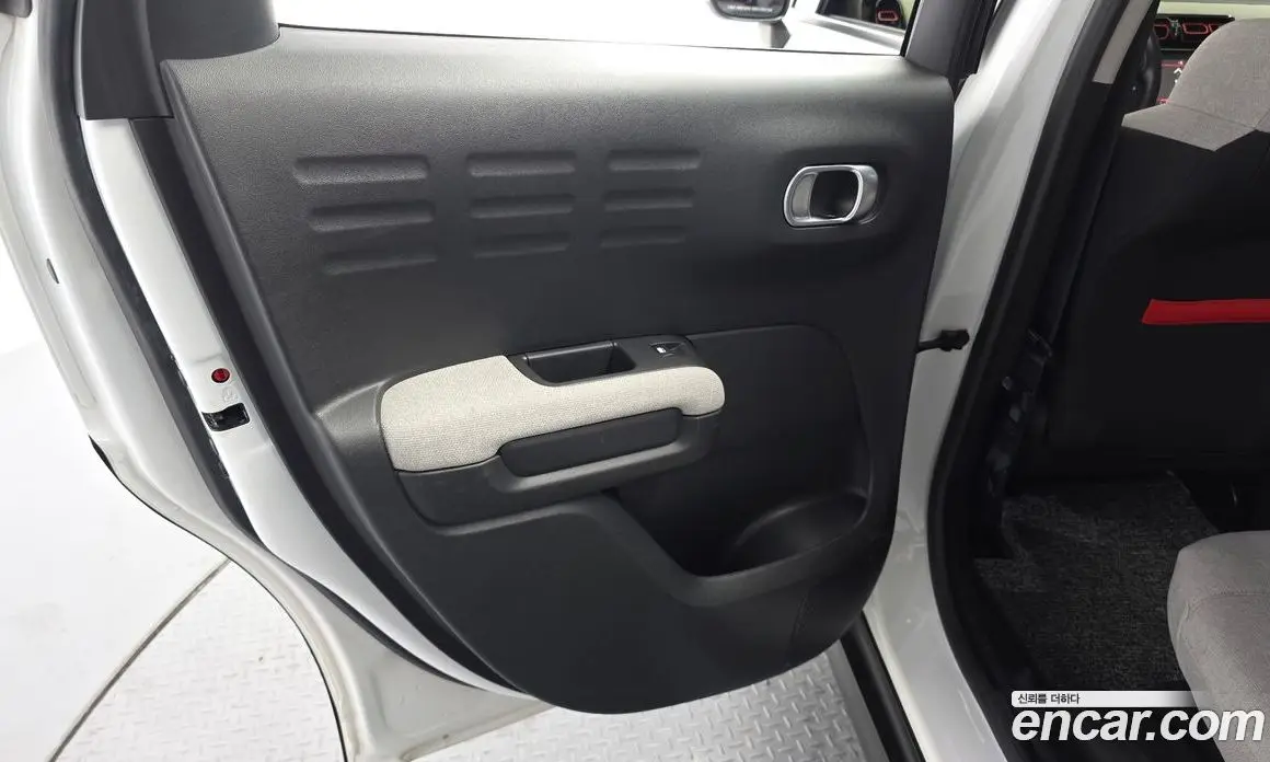 Citroen C3 Aircross 2020 1.5 автомат (гидро), фото 15
