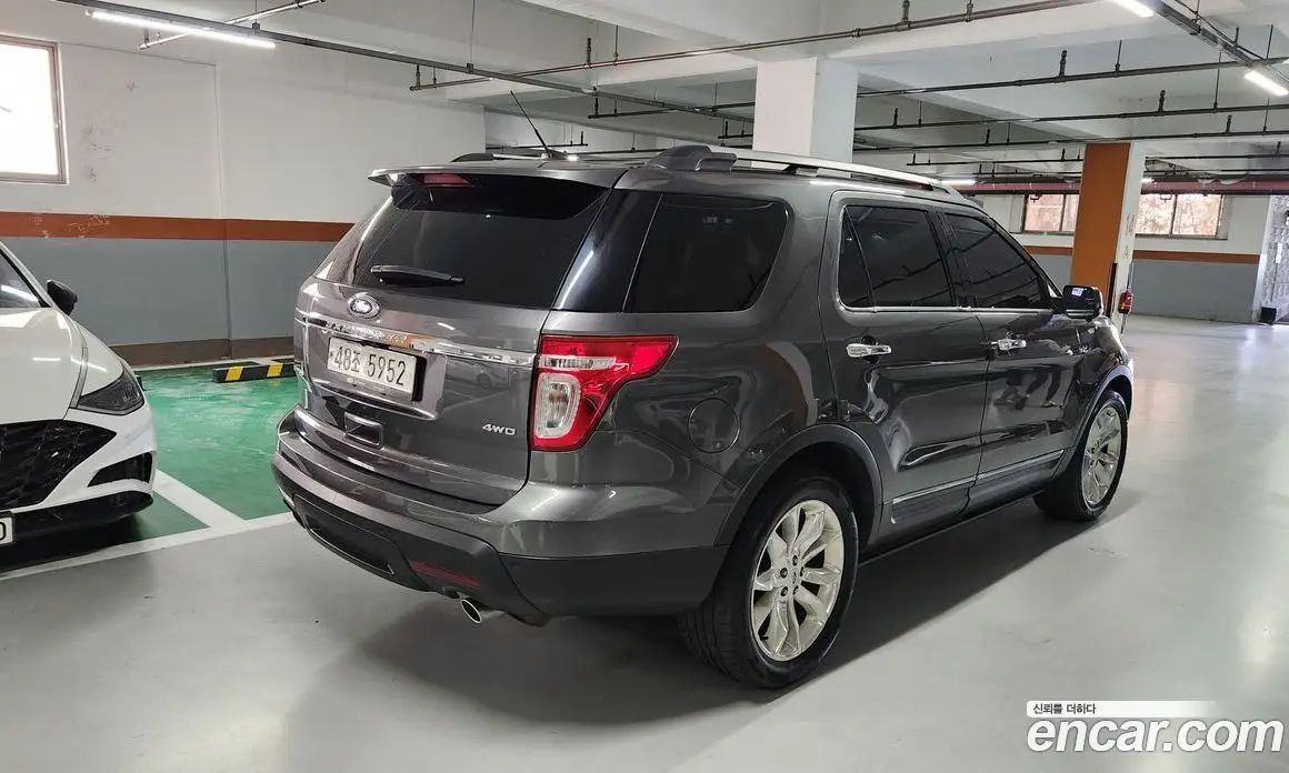 Ford Explorer 2015 3.5 автомат (гидро), фото 4 Ford Explorer 2015 3.5 автомат (гидро), фото 4