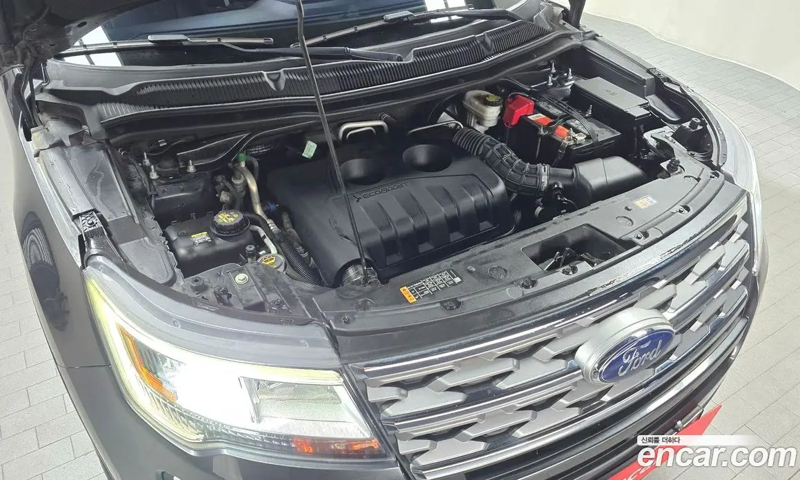 Ford Explorer 2018 2.3 автомат (гидро), фото 6