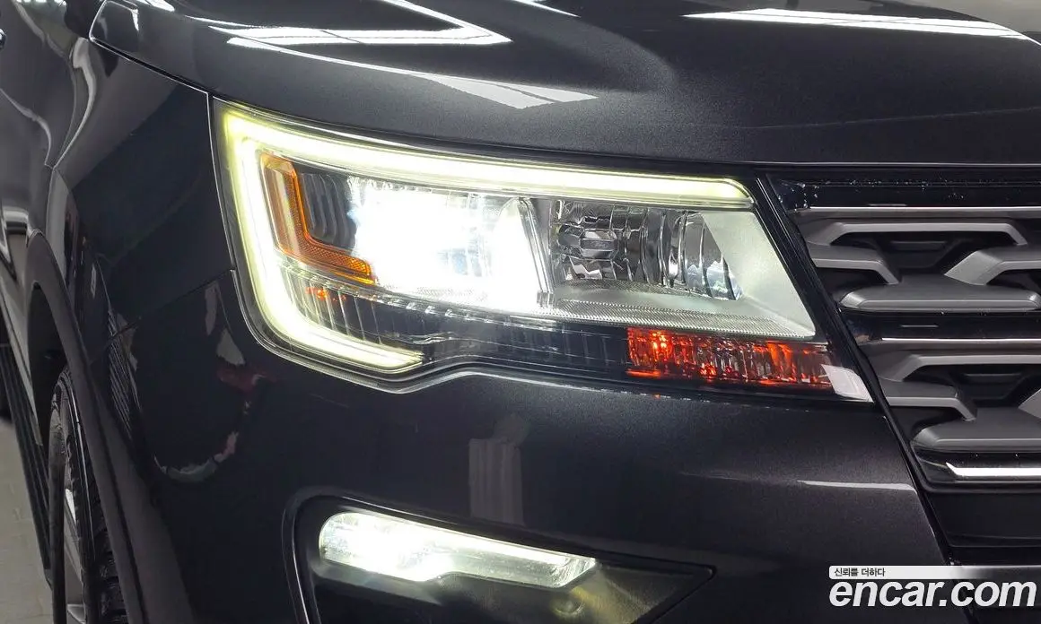 Ford Explorer 2018 2.3 автомат (гидро), фото 8