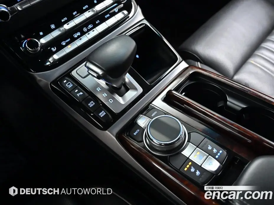 Genesis EQ900 2016 5.0 автомат (гидро), фото 9 Genesis EQ900 2016 5.0 автомат (гидро), фото 9