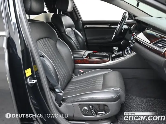 Genesis EQ900 2016 5.0 автомат (гидро), миниатюра 10 Genesis EQ900 2016 5.0 автомат (гидро), миниатюра 10