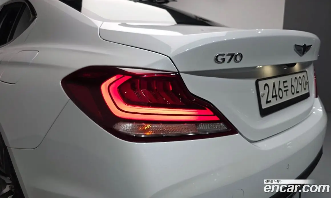 Genesis G70 2019 2.0 автомат (гидро), фото 8