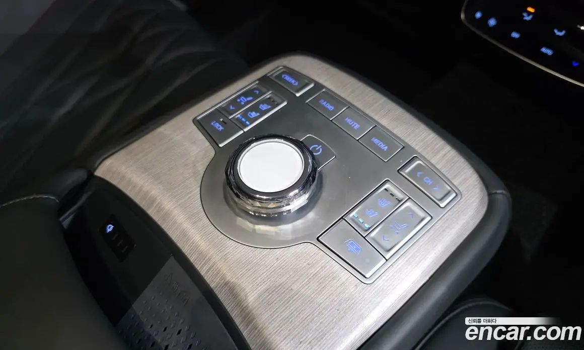 Genesis G80 2024 2.5 автомат (гидро), фото 25