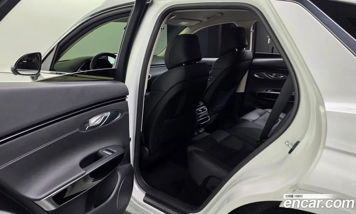 Genesis GV70 2021 2.5 автомат (гидро), фото 16