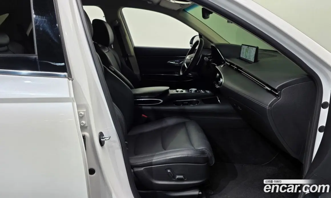 Genesis GV70 2021 2.5 автомат (гидро), фото 17